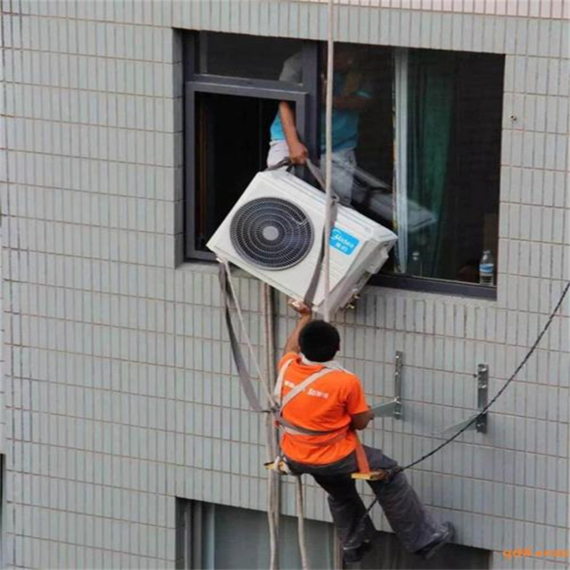 深圳宝安翻身路空调安装移机-空调清洗维护，收费透明，效率高